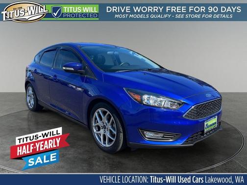 Blue 2015 Ford Focus SE