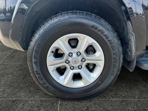 Midnight Black Metallic 2024 Toyota 4Runner SR5 Premium