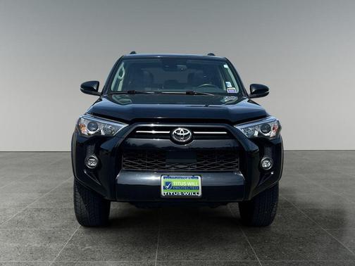 Midnight Black Metallic 2024 Toyota 4Runner SR5 Premium