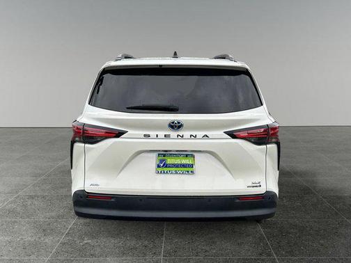 2021 Toyota Sienna XLE 7 Passenger