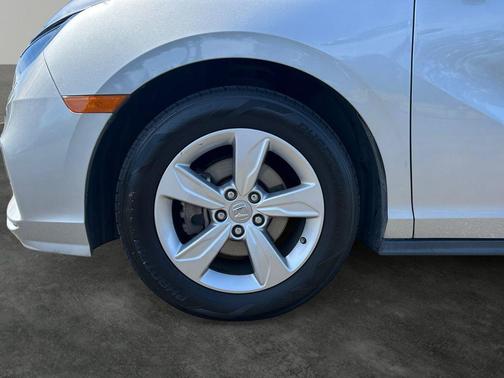 Lunar Silver Metallic 2019 Honda Odyssey EX-L