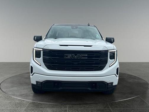Summit White 2024 GMC Sierra 1500 Elevation