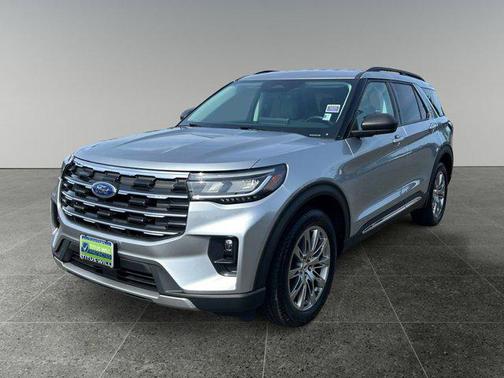 Silver Metallic 2025 Ford Explorer Active