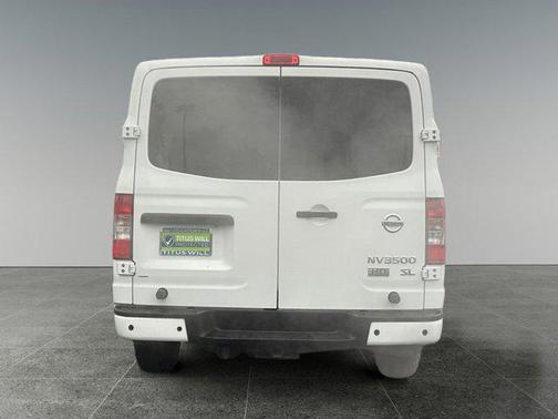 2014 Nissan NV Passenger NV3500 HD SL V8