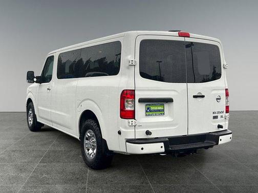 2014 Nissan NV Passenger NV3500 HD SL V8