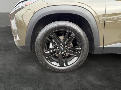 Harvest Bronze Metallic 2024 Chevrolet Trax FWD ACTIV