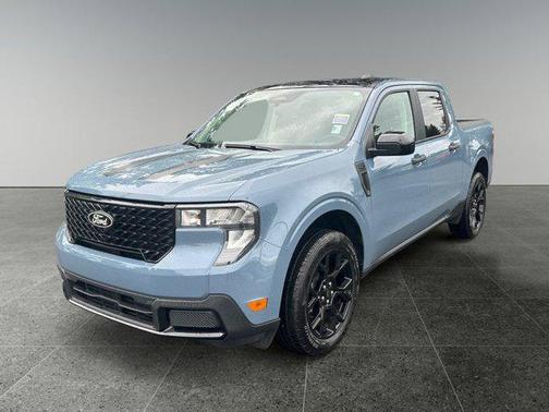 Azure Gray Metallic Tri-Coat 2025 Ford Maverick XLT
