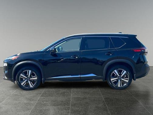 Super Black 2023 Nissan Rogue SL