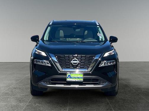 Super Black 2023 Nissan Rogue SL