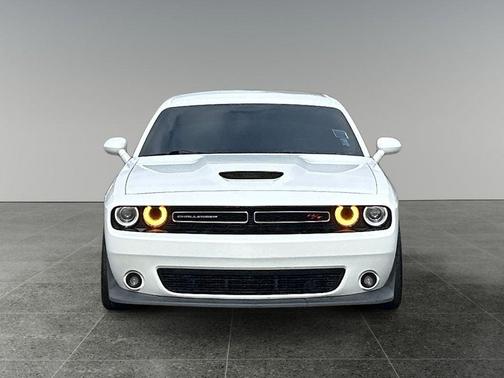 White Knuckle Clearcoat 2022 Dodge Challenger R/T