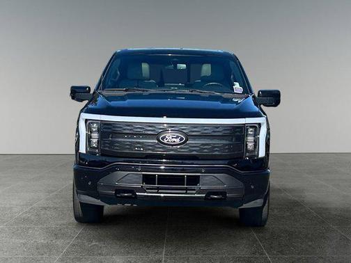 Agate Black Metallic 2024 Ford F-150 Lightning Platinum