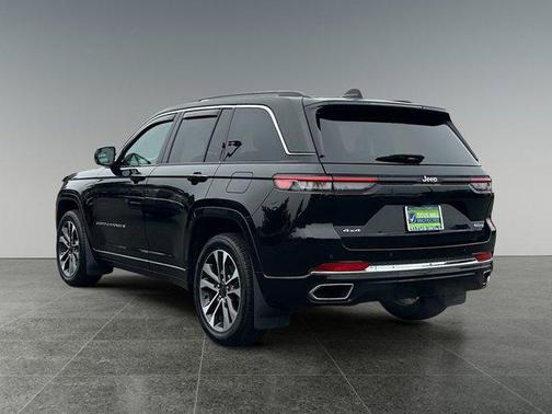 2022 Jeep Grand Cherokee Overland