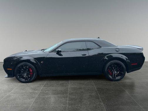 Pitch Black Clearcoat 2022 Dodge Challenger R/T Scat Pack Widebody