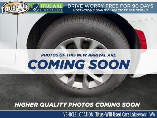Bright White Clearcoat 2026 Chrysler Pacifica Limited