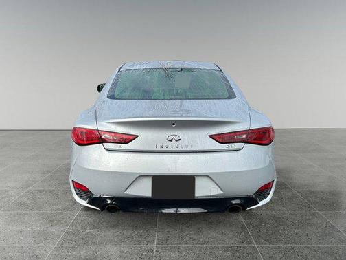 2018 INFINITI Q60 2.0t LUXE