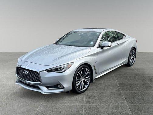 2018 INFINITI Q60 2.0t LUXE