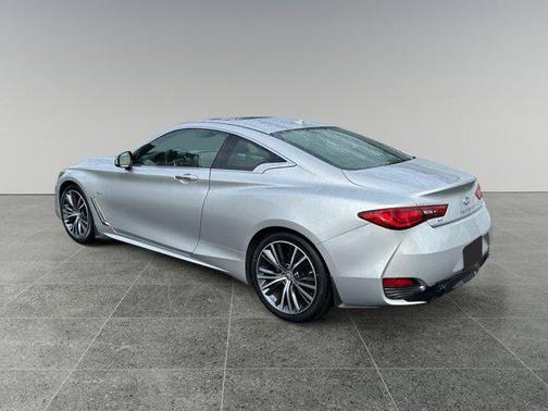 2018 INFINITI Q60 2.0t LUXE