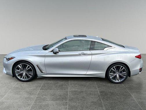 2018 INFINITI Q60 2.0t LUXE