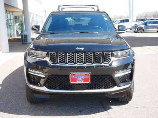 2022 Jeep Grand Cherokee Summit