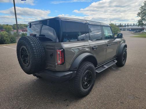 Marsh Gray 2026 Ford Bronco Badlands
