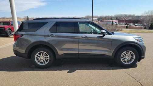 Carbonized Gray Metallic 2026 Ford Explorer Active w/200A Pkg