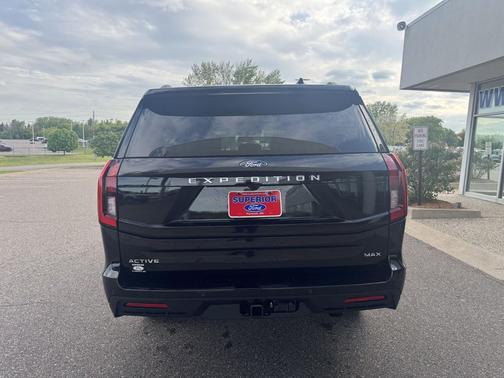 Agate Black Metallic 2026 Ford Expedition Max Active 4x4