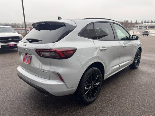 2026 Ford Escape ST-Line Elite