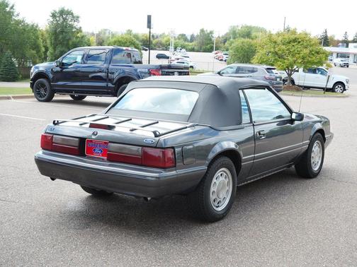 Gray 1989 Ford Mustang LX Sport