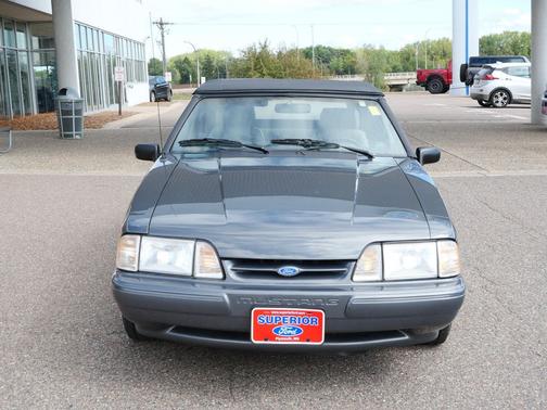 Gray 1989 Ford Mustang LX Sport