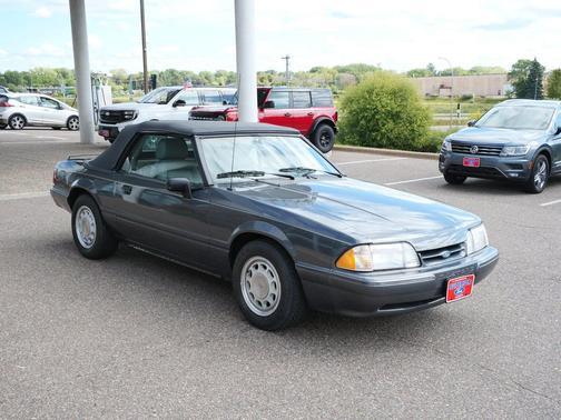Gray 1989 Ford Mustang LX Sport