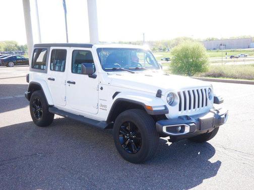 Bright White Clearcoat 2020 Jeep Wrangler Unlimited Sahara