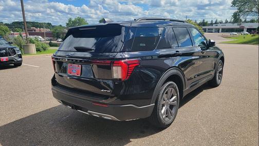Agate Black Metallic 2026 Ford Explorer Active