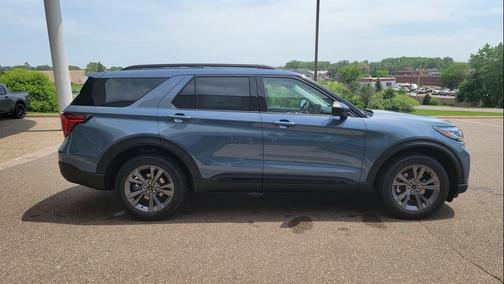 Vapor Blue Metallic 2026 Ford Explorer Active