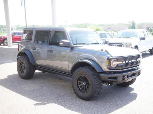Carbonized Gray Metallic 2022 Ford Bronco Wildtrak