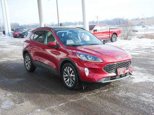 2022 Ford Escape Titanium
