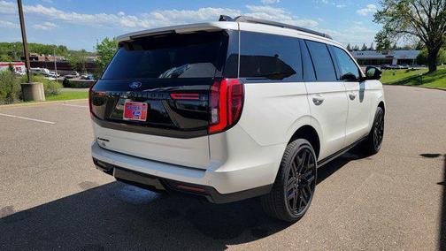 Star White Metallic Tri-Coat 2026 Ford Expedition Platinum