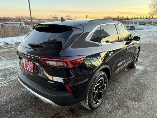 2026 Ford Escape Platinum