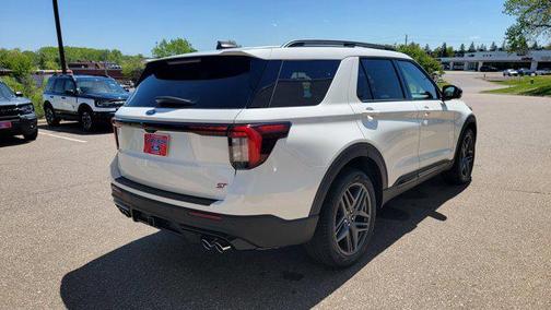 Star White Metallic Tri-Coat 2026 Ford Explorer ST