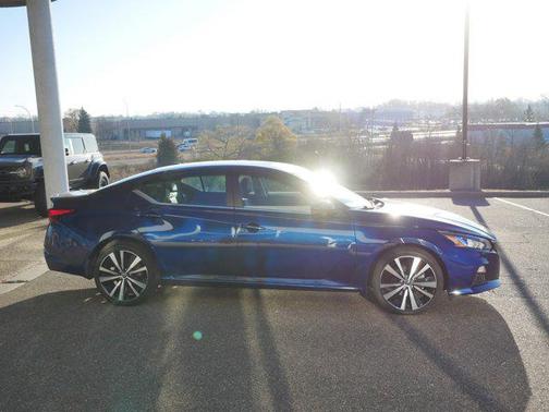 2021 Nissan Altima SR Intelligent AWD