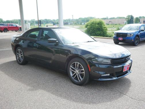 Pitch Black Clearcoat 2019 Dodge Charger SXT