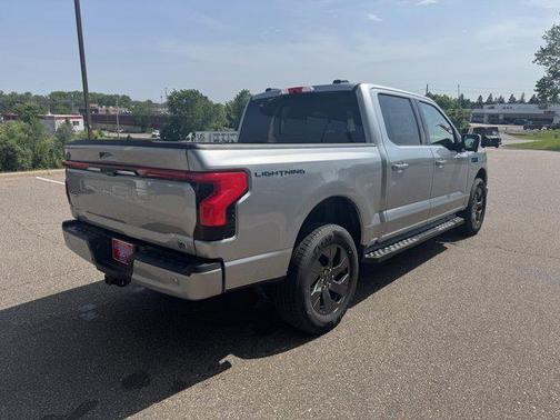 2025 Ford F-150 Lightning LARIAT