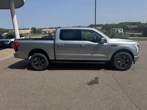 2025 Ford F-150 Lightning LARIAT
