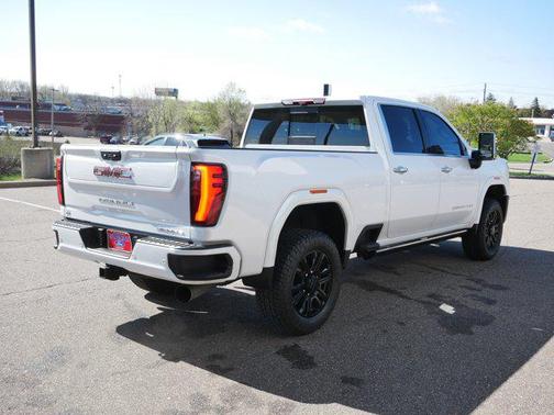2024 GMC Sierra 3500 Denali