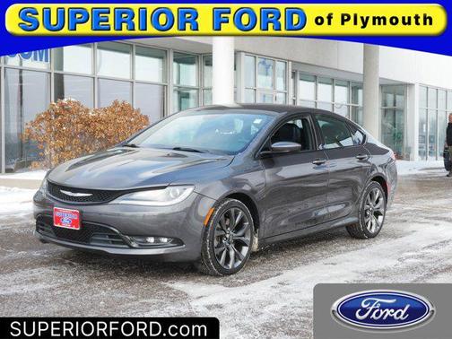 2015 Chrysler 200 S