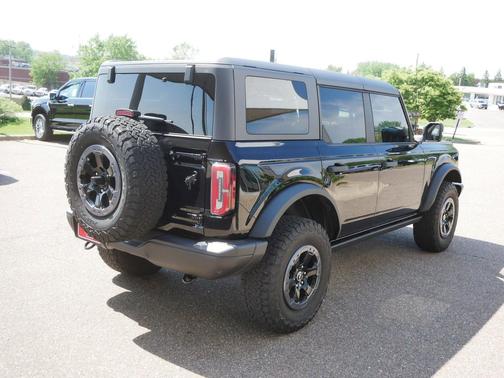 Black 2023 Ford Bronco Badlands