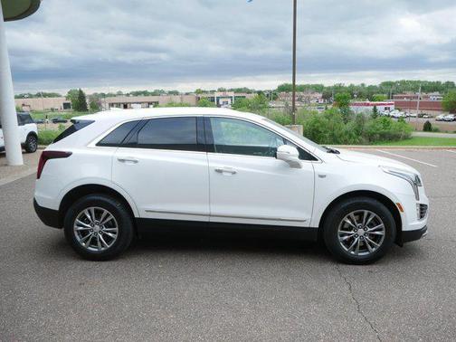 2022 Cadillac XT5 Premium Luxury