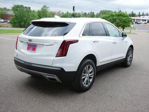 2022 Cadillac XT5 Premium Luxury