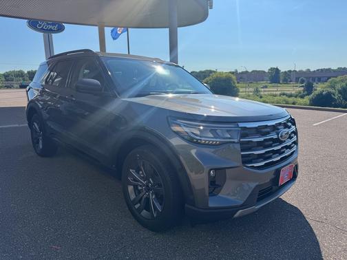 Carbonized Gray Metallic 2026 Ford Explorer Active