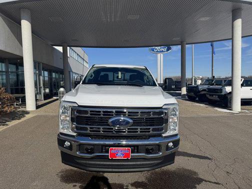 2025 Ford F-350 XLT