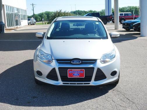 Ingot Silver Metallic 2013 Ford Focus SE